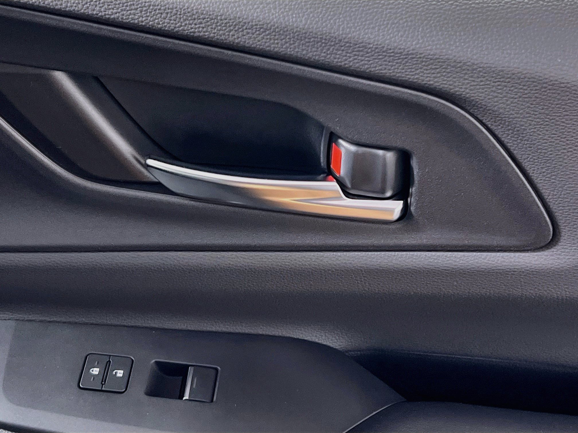 New 2027 Toyota Prius FWD image 31