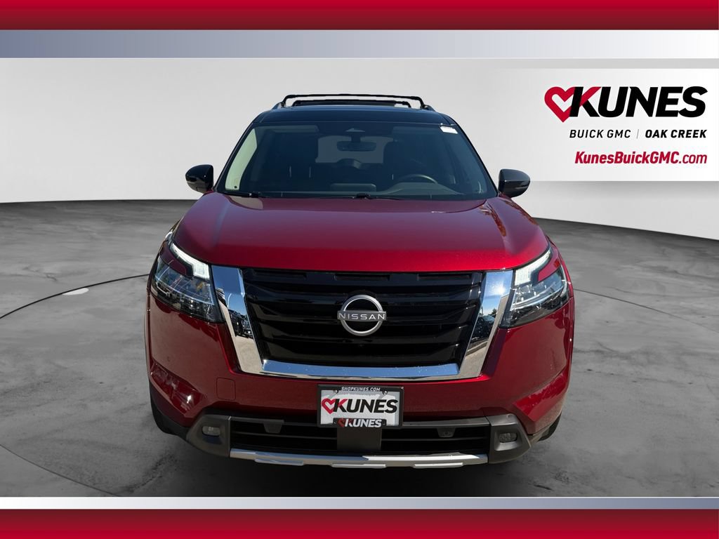 Used 2024 Nissan Pathfinder SL w/ SL Premium Package AWD/4WD image 3
