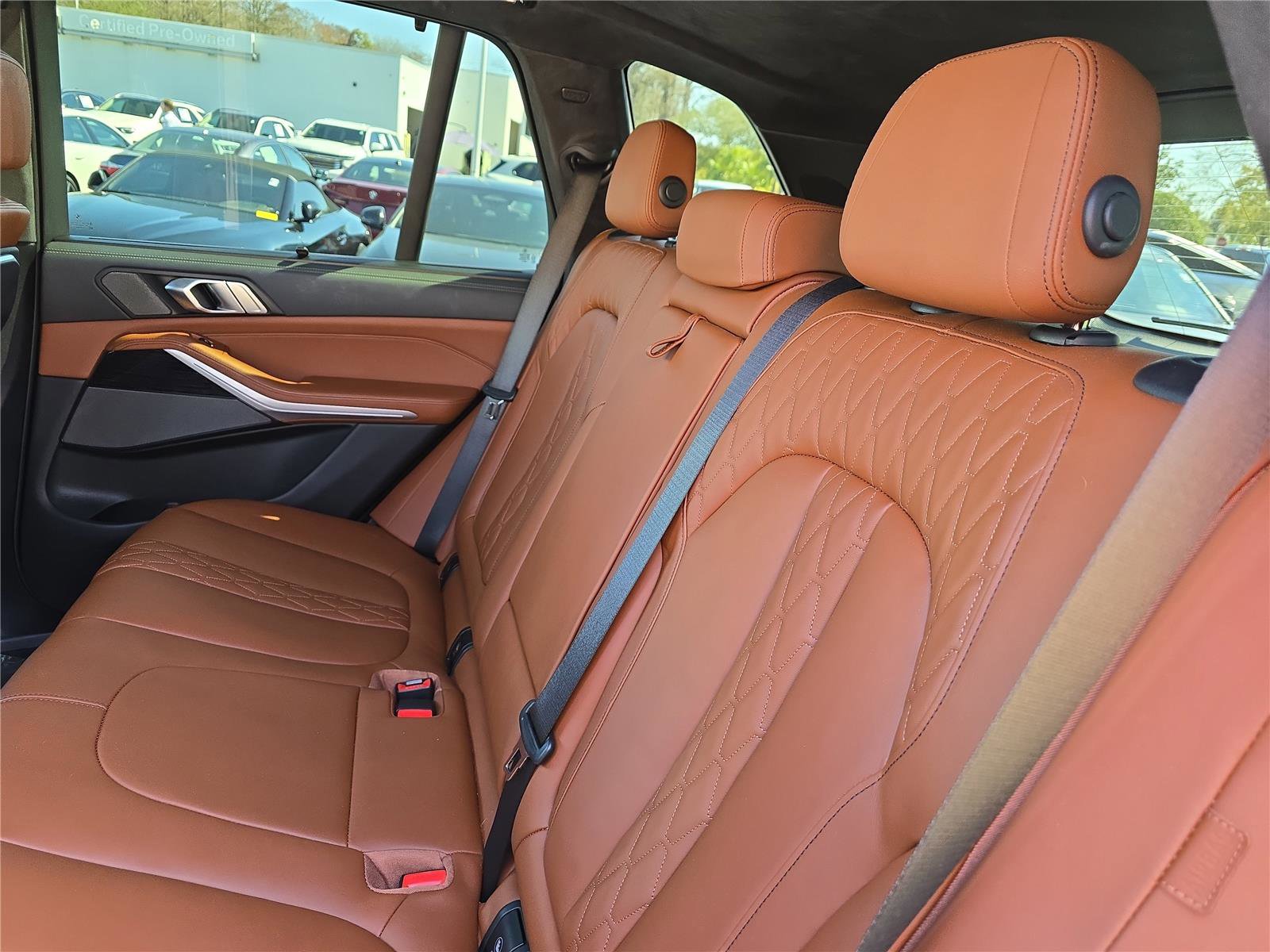 Used 2024 BMW X5 sDrive40i w/ M Sport Package image 14