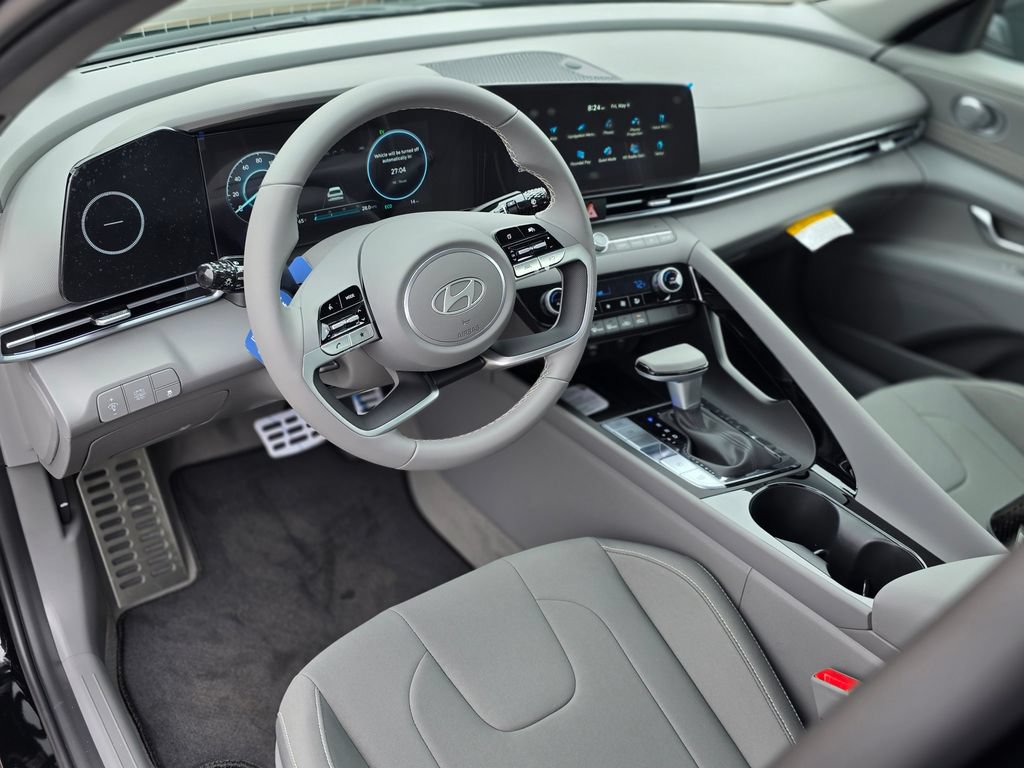 New 2026 Hyundai Elantra Sport FWD image 20