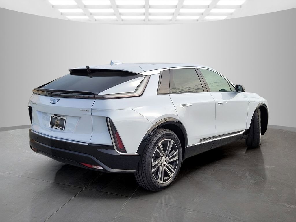 New 2026 Cadillac Lyriq Luxury image 4