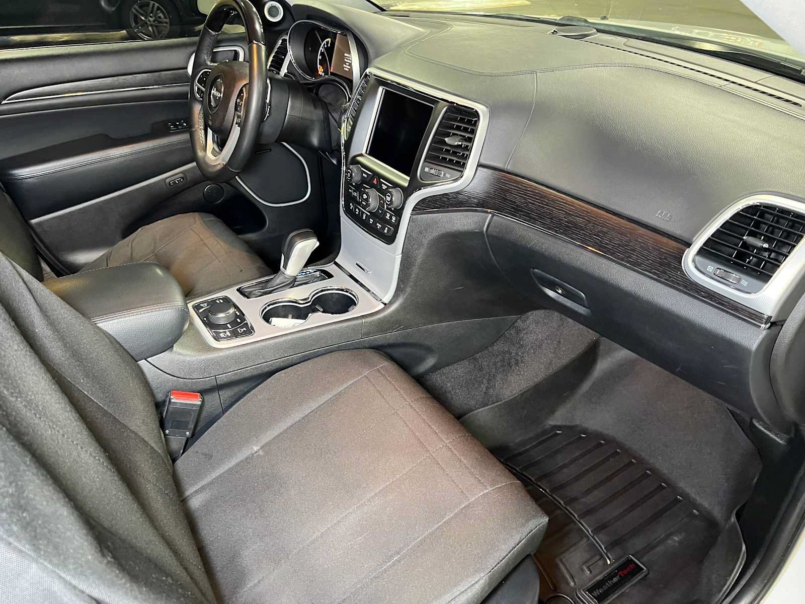 Used 2018 Jeep Grand Cherokee Summit AWD/4WD image 11