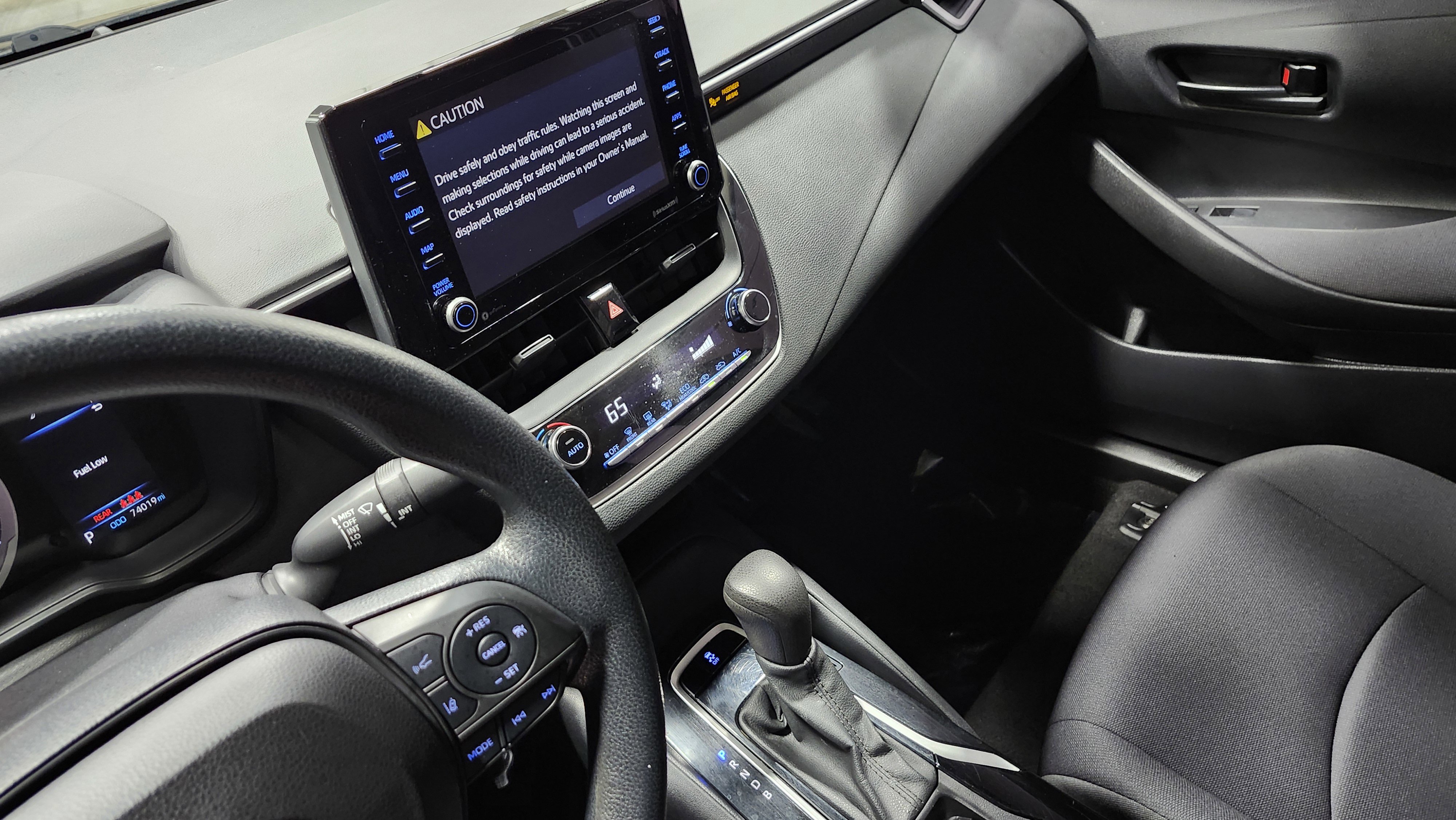 Used 2022 Toyota Corolla LE image 26