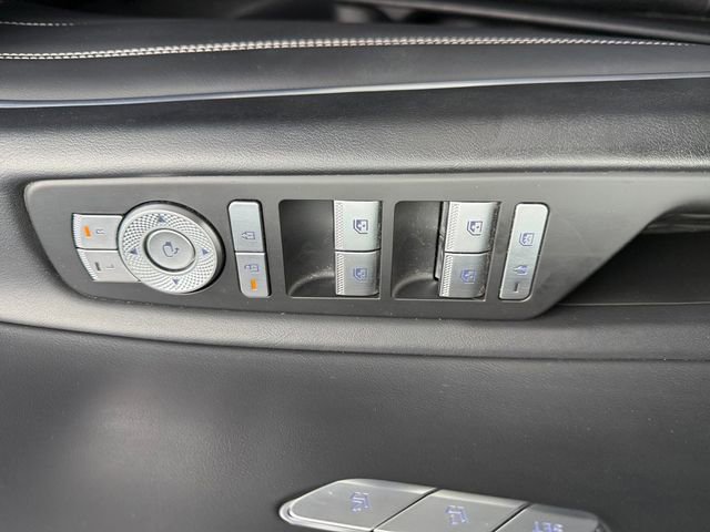 Used 2025 Genesis GV80 2.5T Standard AWD/4WD image 7