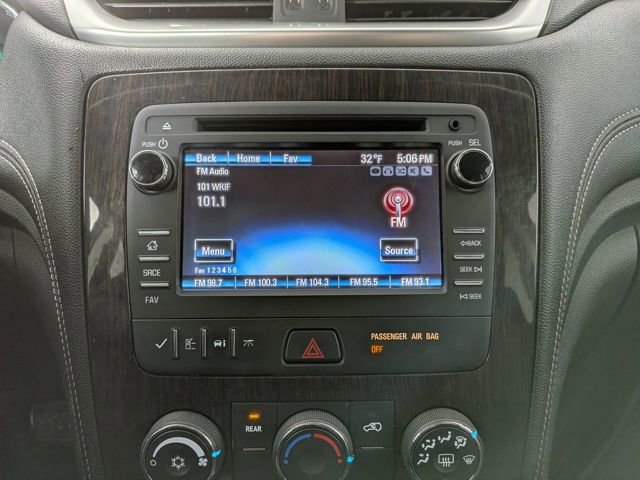 Used 2017 Chevrolet Traverse LT image 16