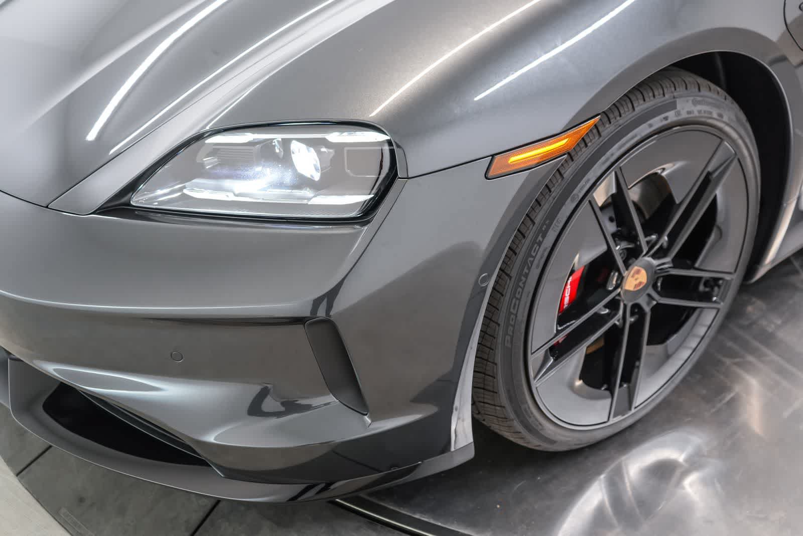 New 2026 Porsche Taycan GTS AWD/4WD image 15