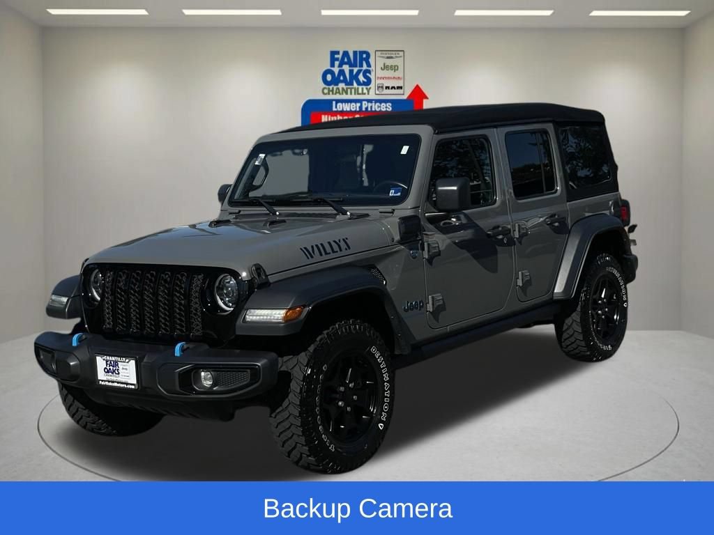 Used 2023 Jeep Wrangler Unlimited w/ Cold Weather Group AWD/4WD image 3