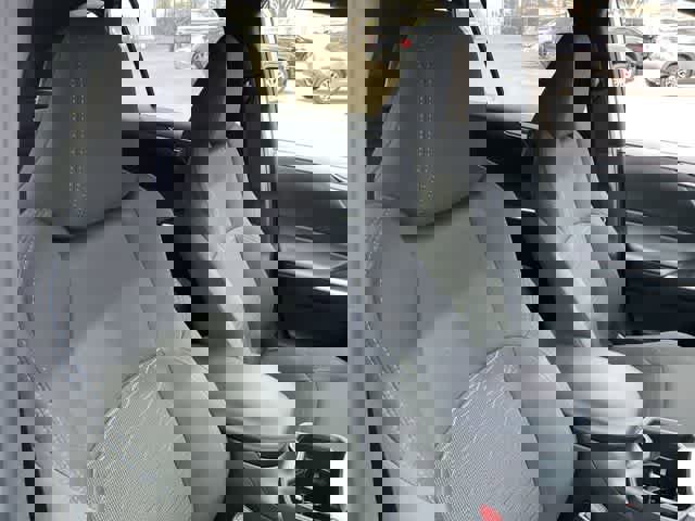 Used 2024 Toyota RAV4 SE image 16