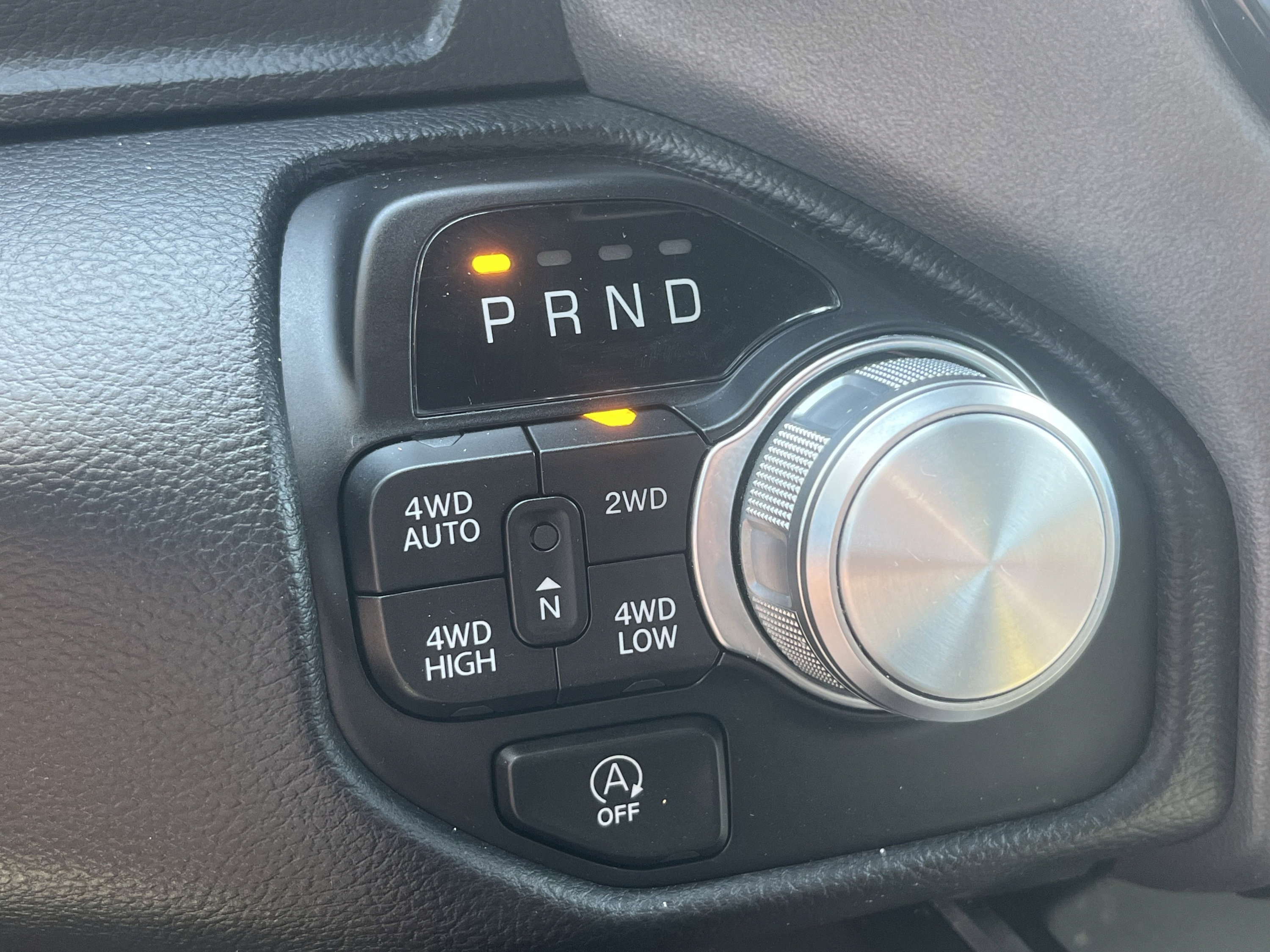 Used 2023 RAM 1500 Laramie AWD/4WD image 17