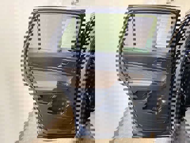 Used 2023 Volkswagen Atlas Cross Sport SEL AWD/4WD image 10