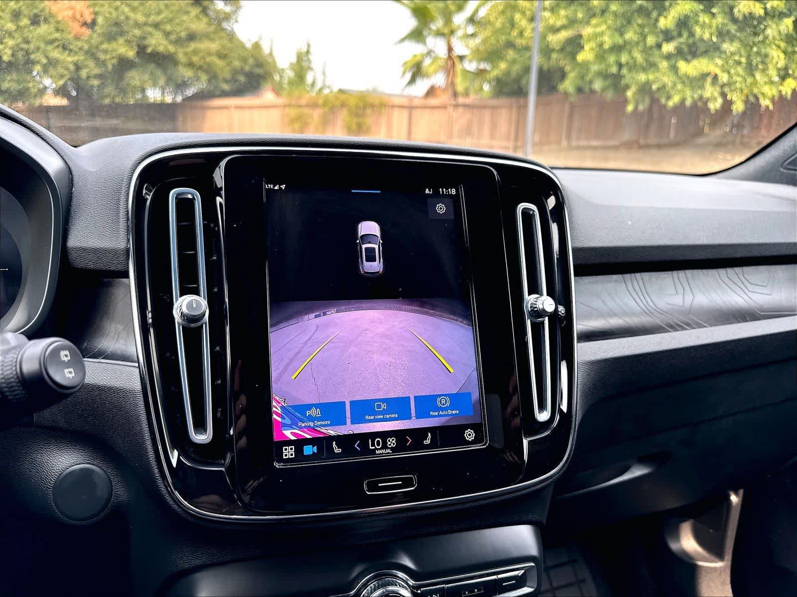 Used 2023 Volvo XC40 Recharge Core w/ Protection Package Premier AWD/4WD image 24