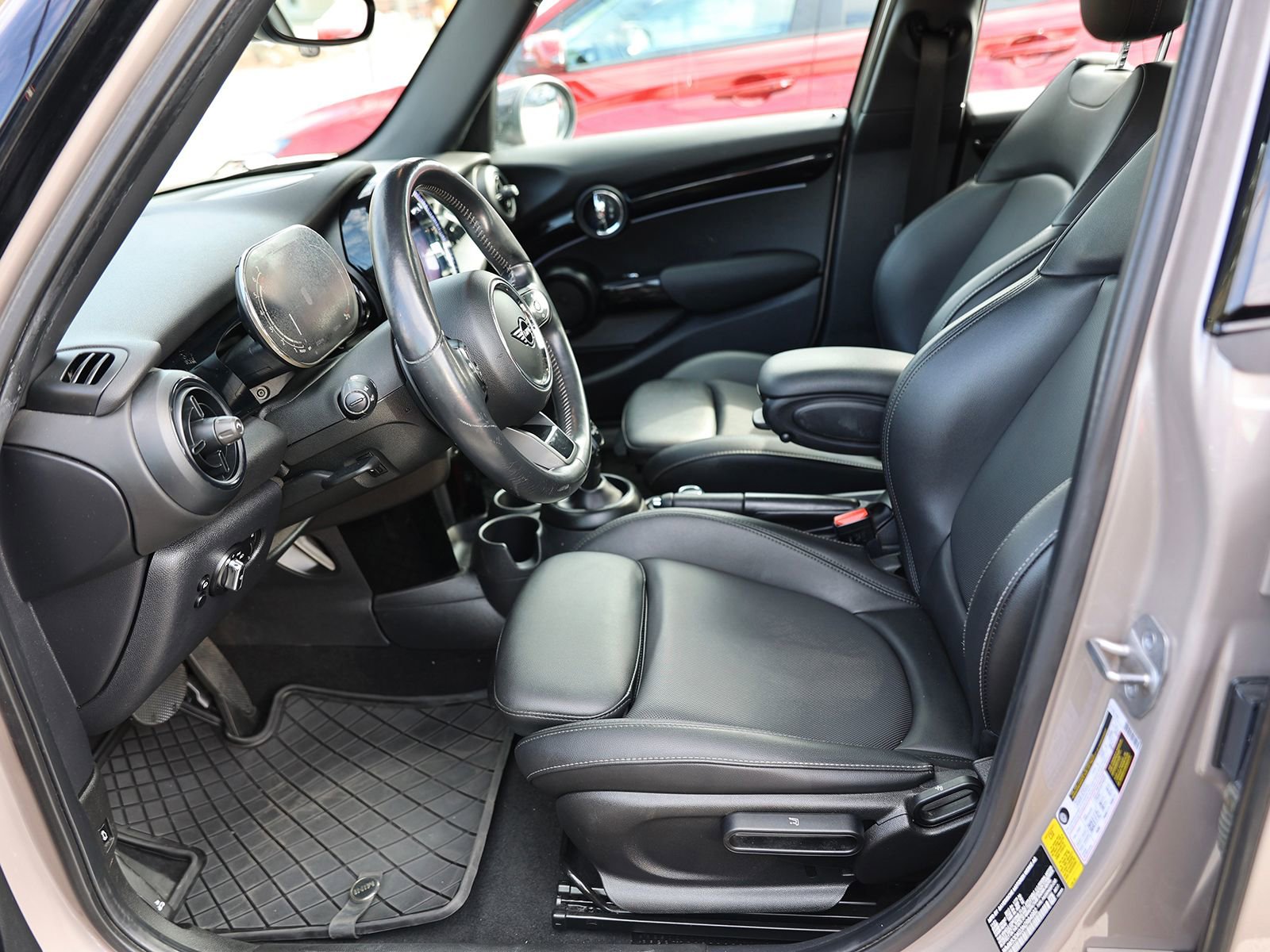 Used 2022 MINI Cooper S w/ Premium Package image 17