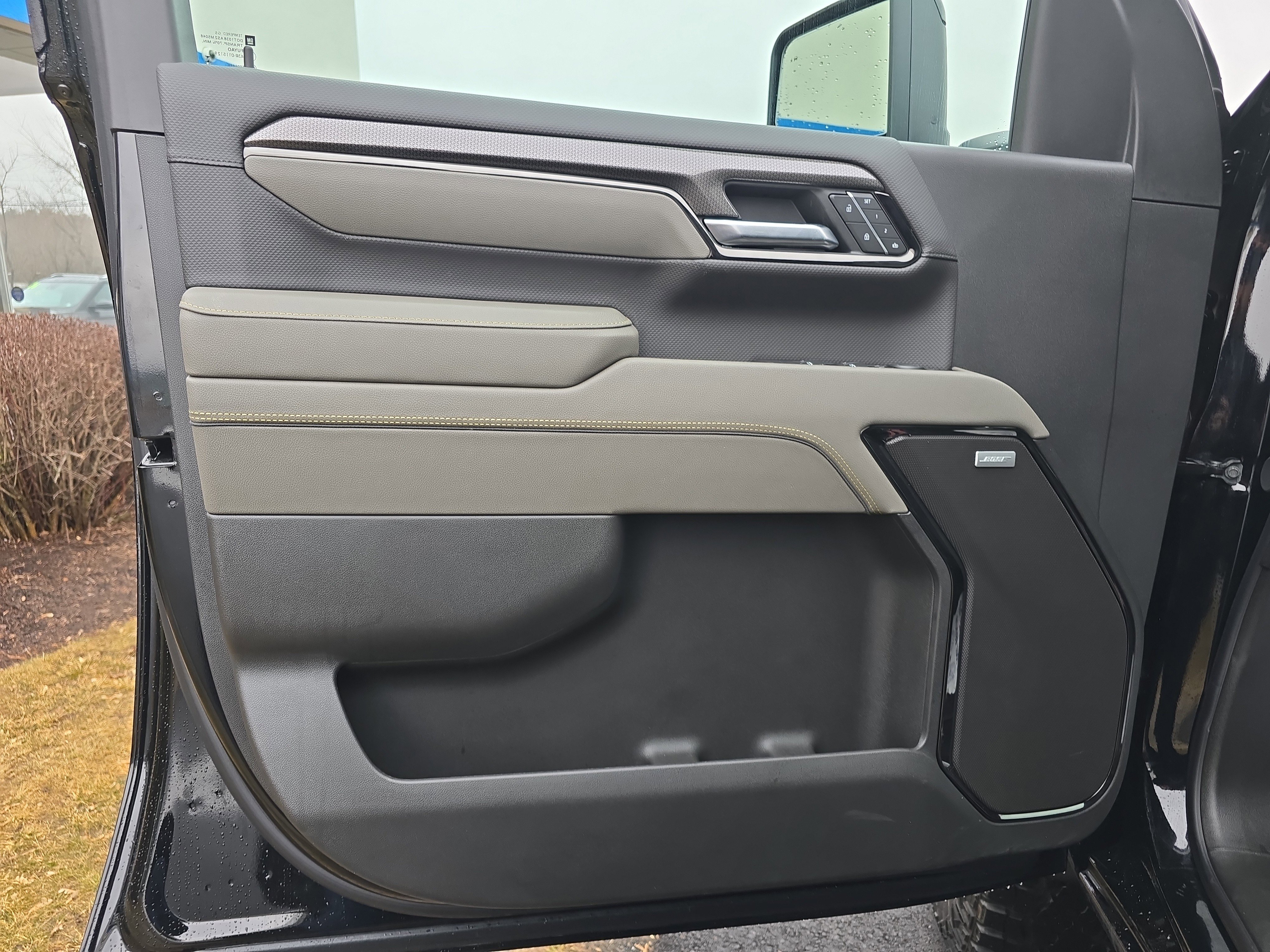 Used 2025 Chevrolet Silverado 2500 ZR2 w/ Technology Package image 21