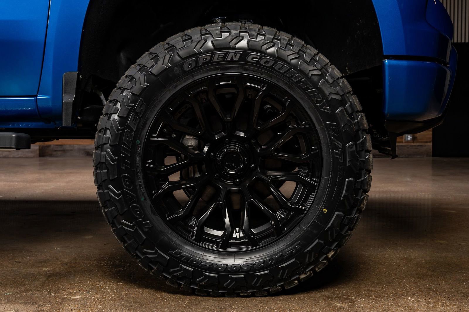 Used 2023 Chevrolet Silverado 1500 RST image 12