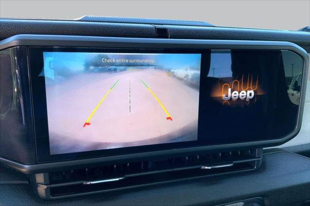 Certified 2026 Jeep Wrangler Sport AWD/4WD image 20