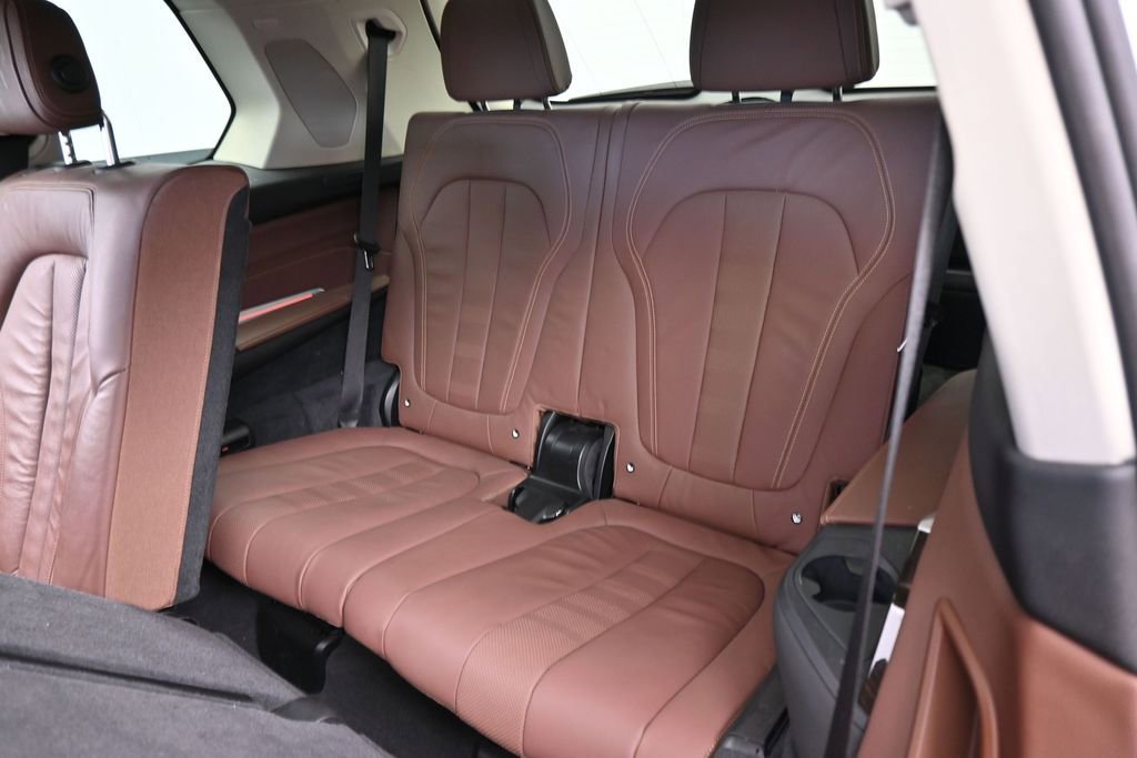 Used 2020 BMW X7 xDrive40i w/ Premium Package AWD/4WD image 38