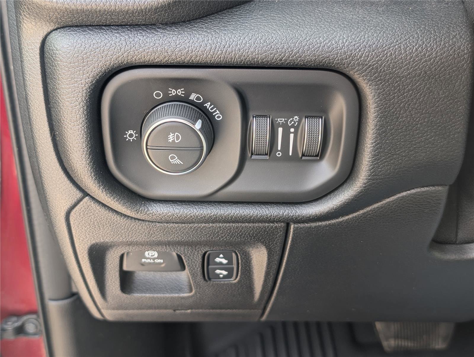 Used 2022 RAM 1500 Laramie AWD/4WD image 21