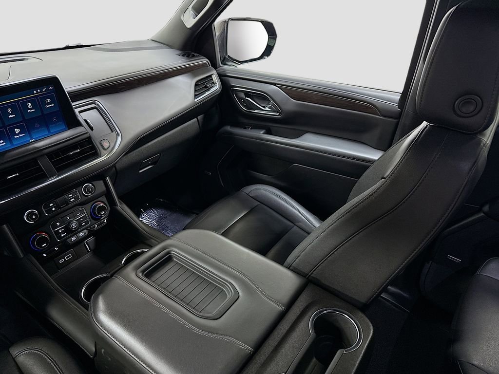 Used 2024 Chevrolet Suburban LT AWD/4WD image 24