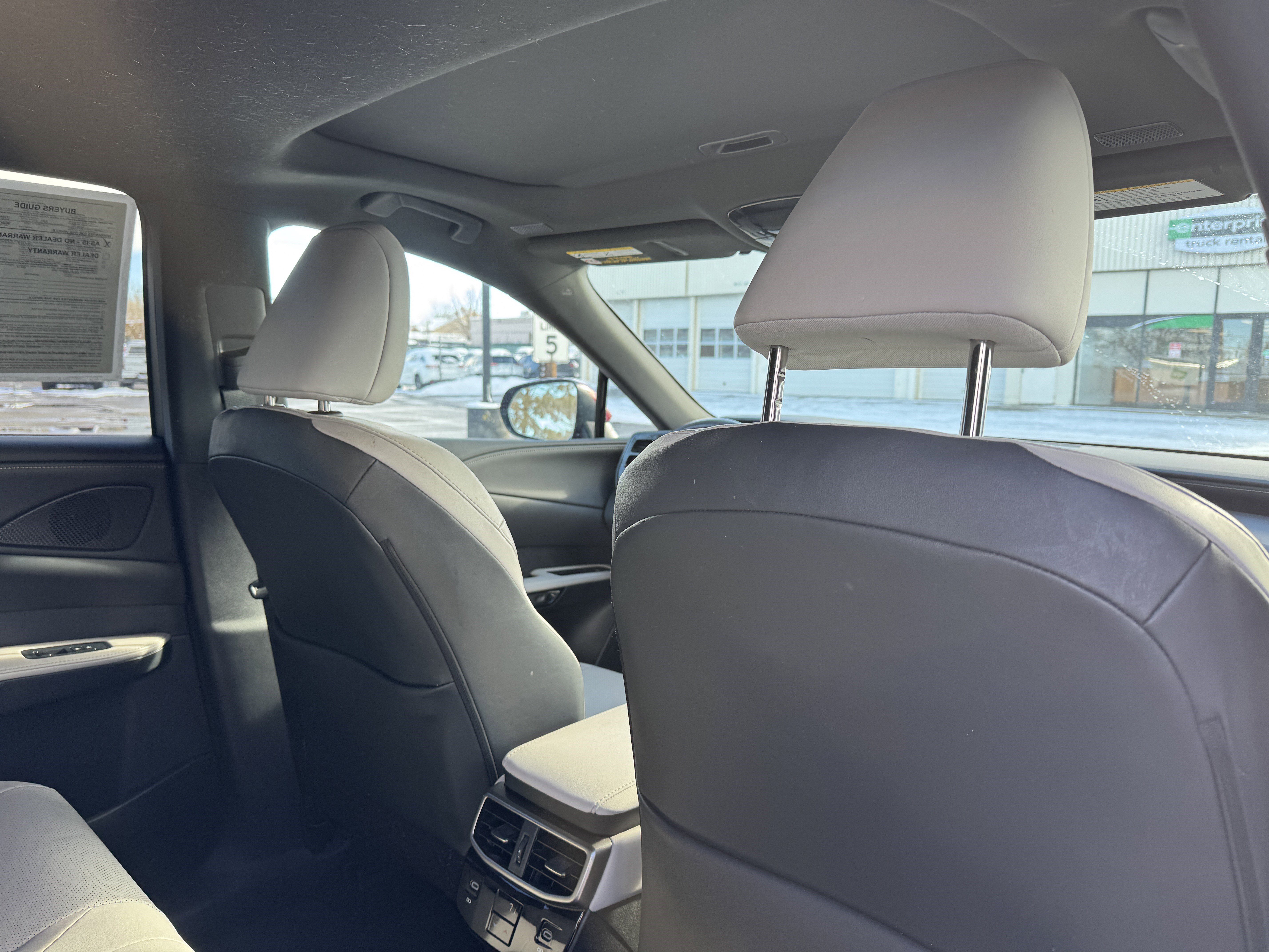 Used 2024 Lexus RX 350 Premium image 18