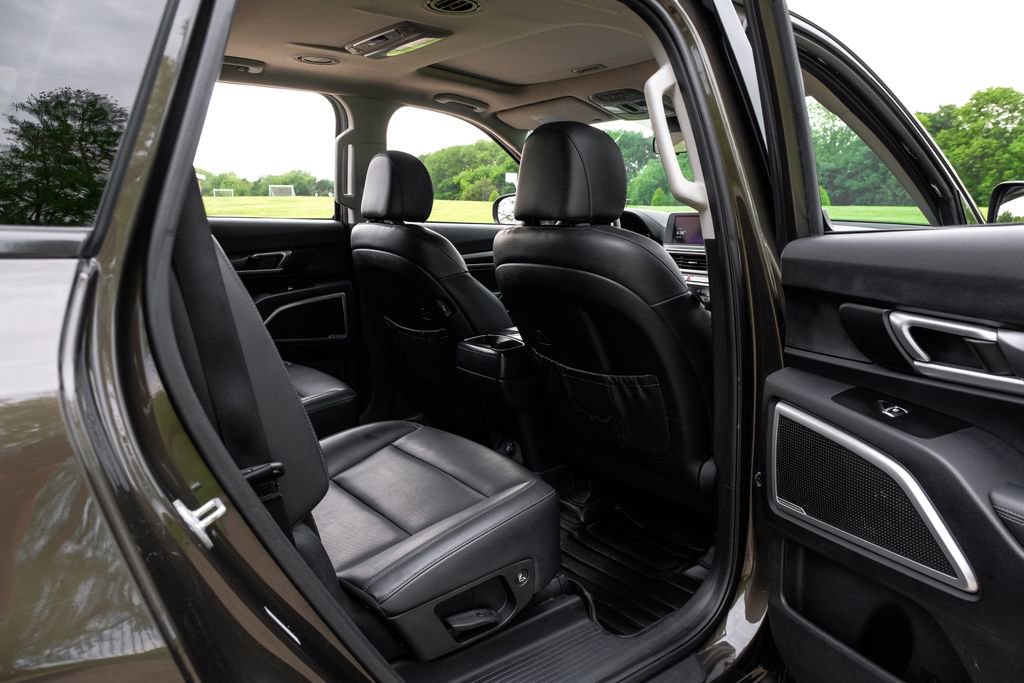 Used 2022 Kia Telluride S image 41