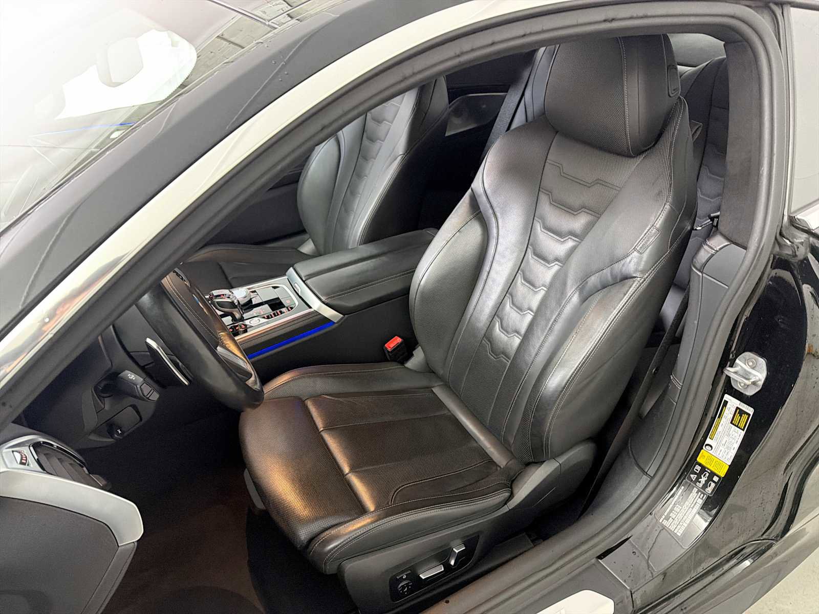 Used 2019 BMW M850i xDrive M850i xDrive w/ Comfort Seating Package image 13