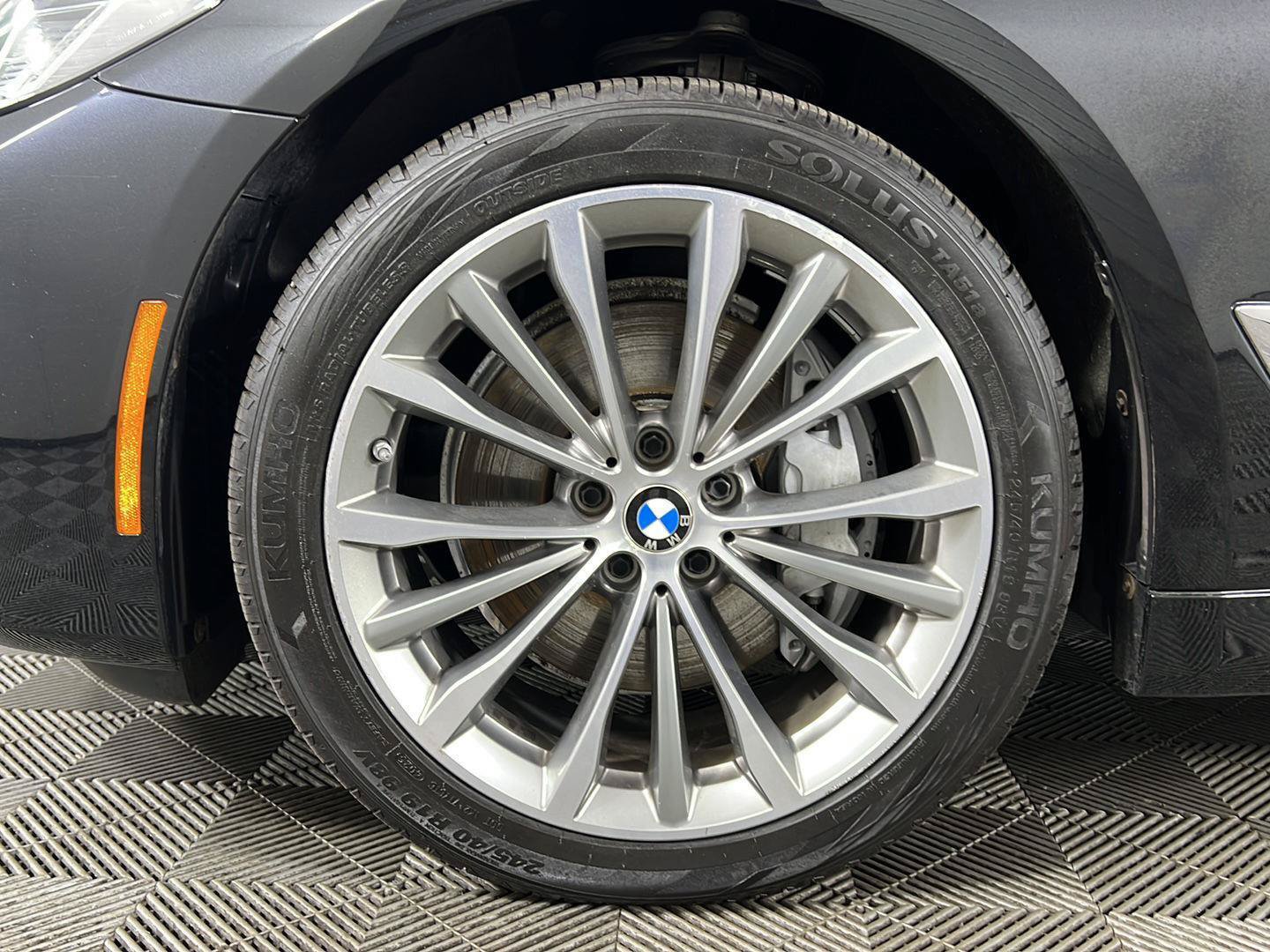 Used 2023 BMW 540i xDrive w/ Premium Package AWD/4WD image 24