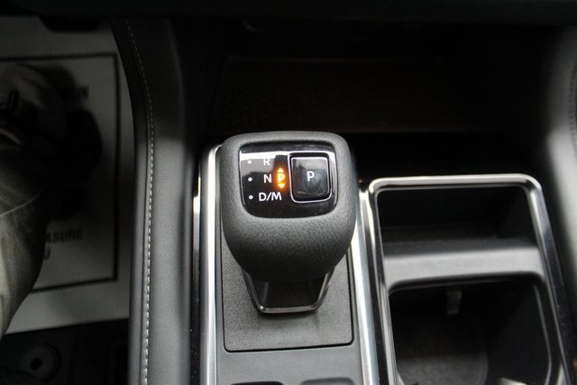 Used 2023 Nissan Pathfinder SV w/ SV Premium Package image 23