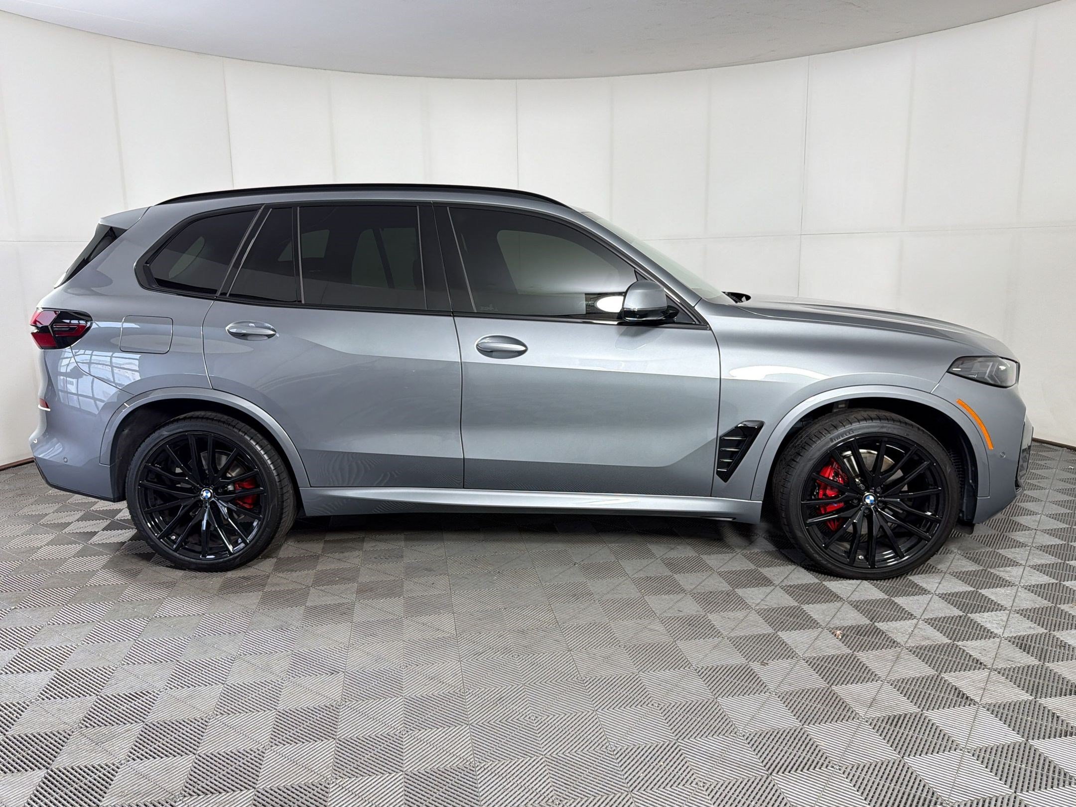 Certified 2026 BMW X5 xDrive40i AWD/4WD image 8