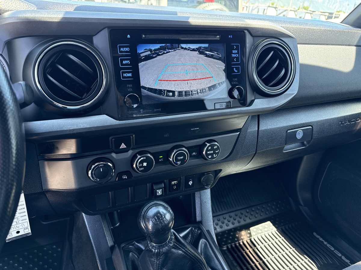 Used 2019 Toyota Tacoma TRD Sport AWD/4WD image 27