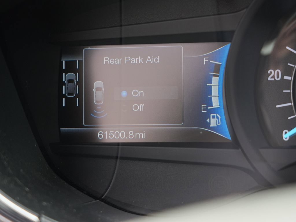 Used 2020 Ford Fusion SE FWD image 32