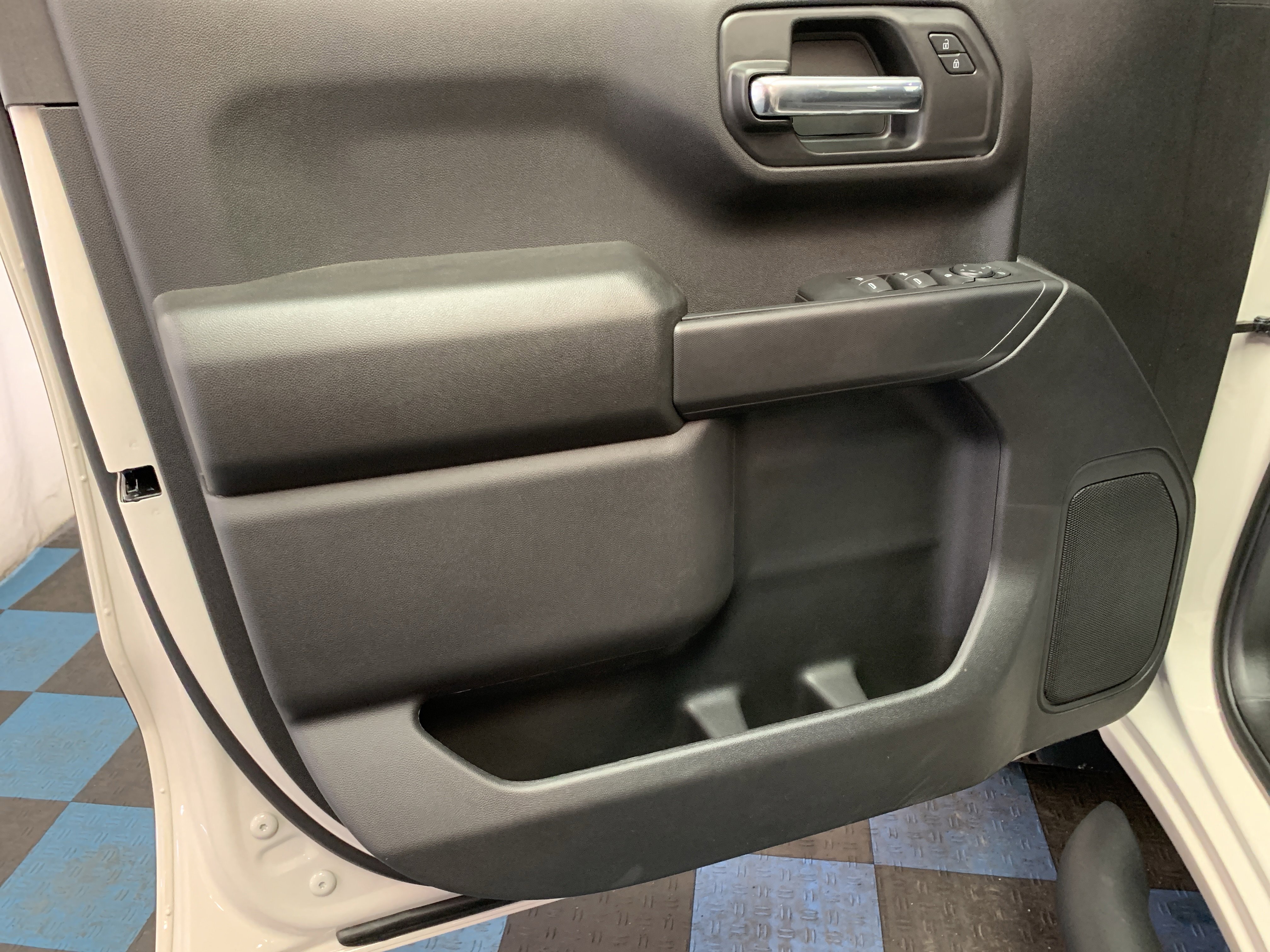 New 2026 Chevrolet Silverado 1500 Custom Trail Boss image 9