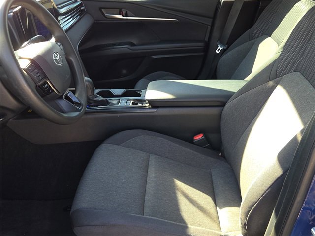 Used 2025 Toyota Camry LE image 18