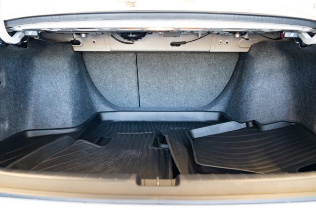 Used 2019 Honda Accord Touring image 8