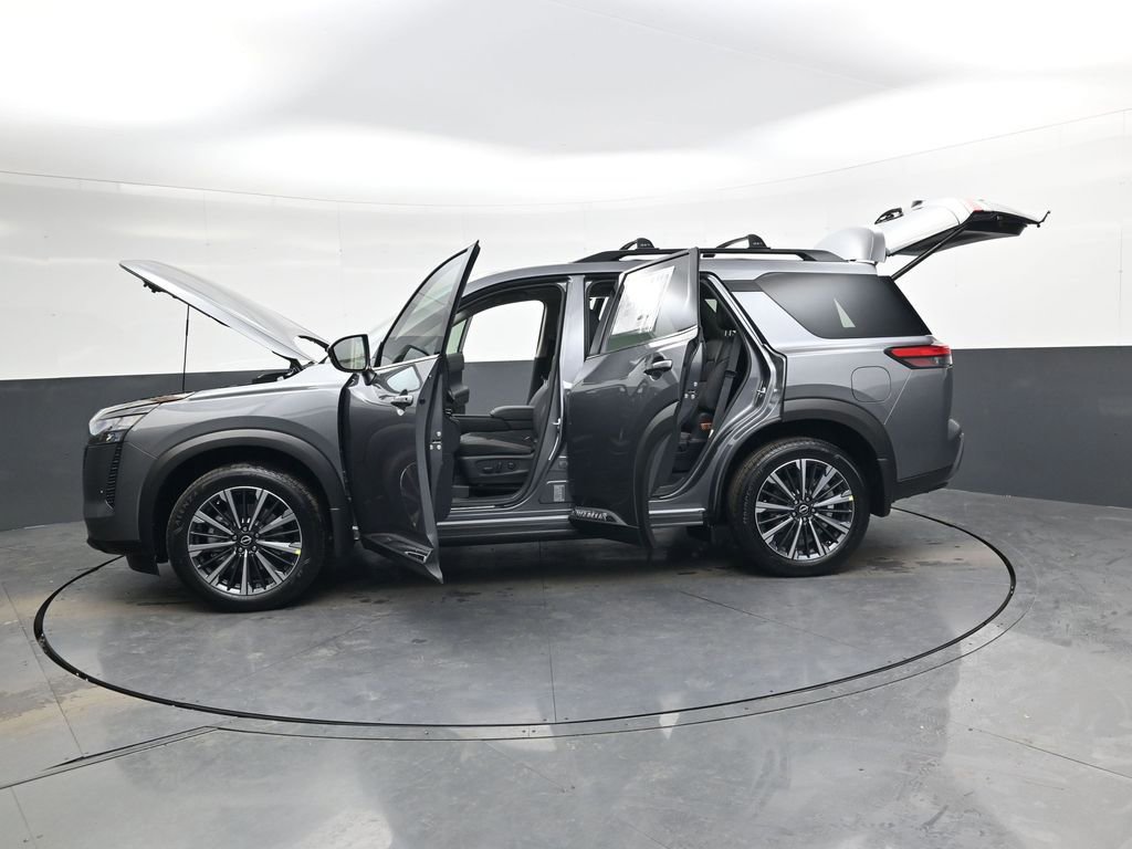 New 2026 Nissan Pathfinder Platinum FWD image 46