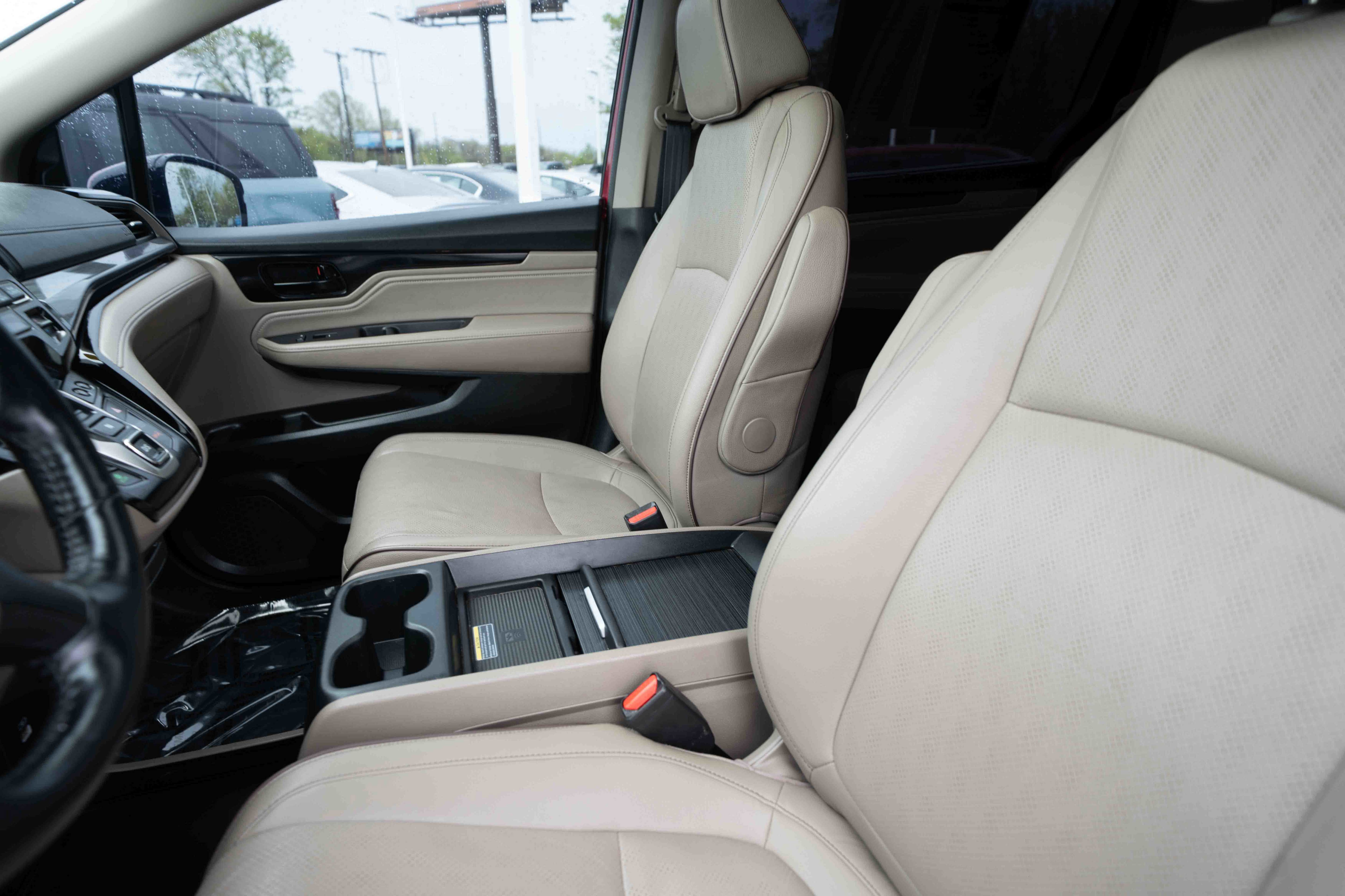 Used 2022 Honda Odyssey Elite image 10