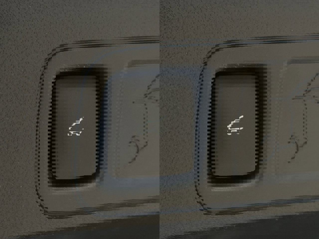 Used 2024 Ford Expedition XLT image 25