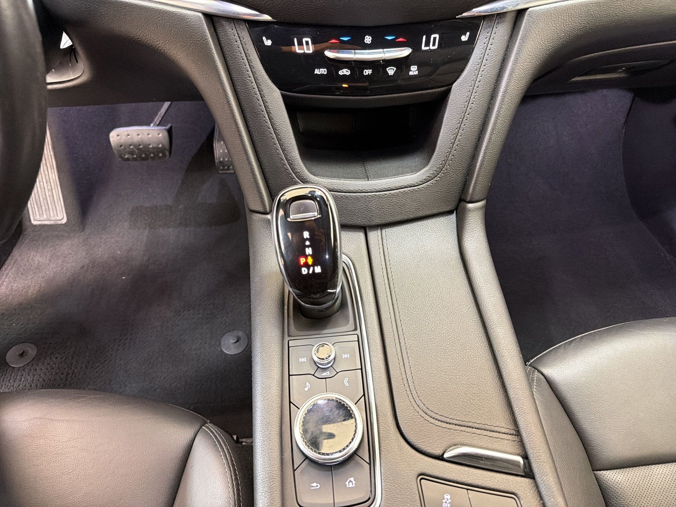 Used 2020 Cadillac XT5 Premium Luxury image 18