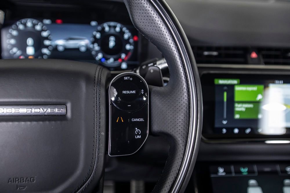 Used 2020 Land Rover Range Rover Evoque R-Dynamic HSE image 39