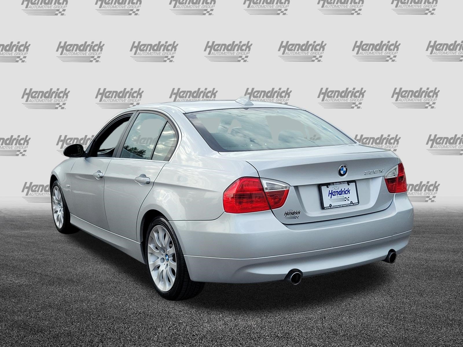 Used 2008 BMW 335xi Sedan AWD/4WD image 5