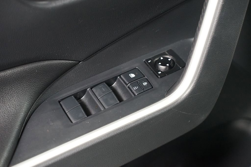 Used 2020 Toyota RAV4 XLE image 30