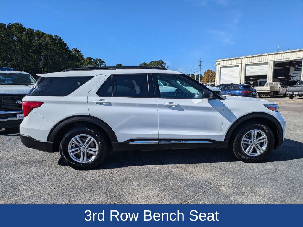 Used 2020 Ford Explorer XLT w/ Equipment Group 202A RWD image 3