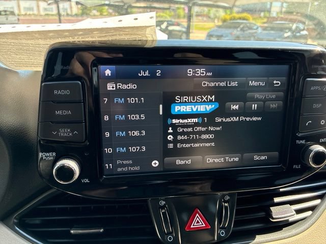 Used 2020 Hyundai Elantra GT FWD image 29