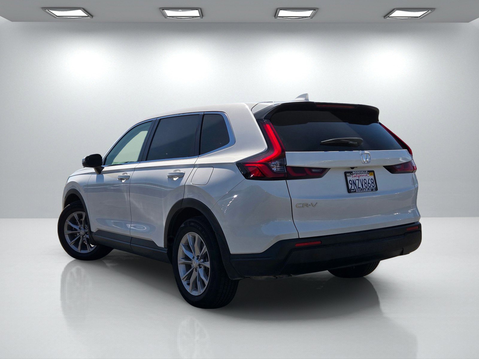 Used 2025 Honda CR-V EX image 6