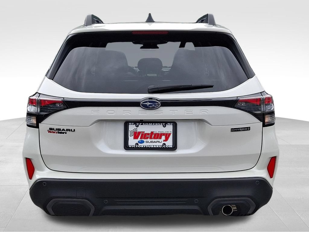 Certified 2025 Subaru Forester Limited AWD/4WD image 5