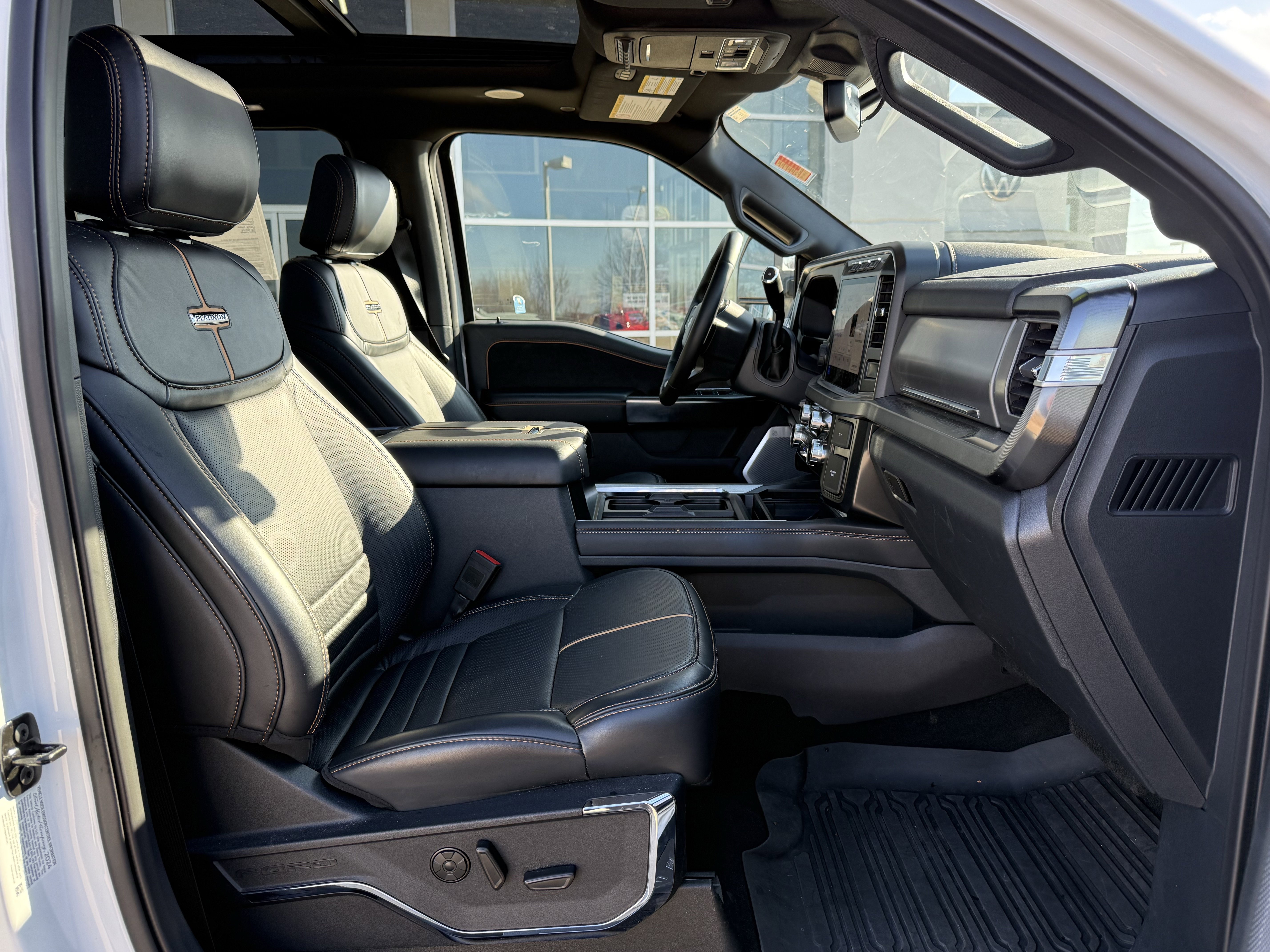 Used 2024 Ford F350 Platinum image 5