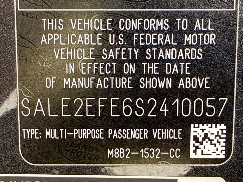 Used 2025 Land Rover Defender 110 X-Dynamic SE image 28