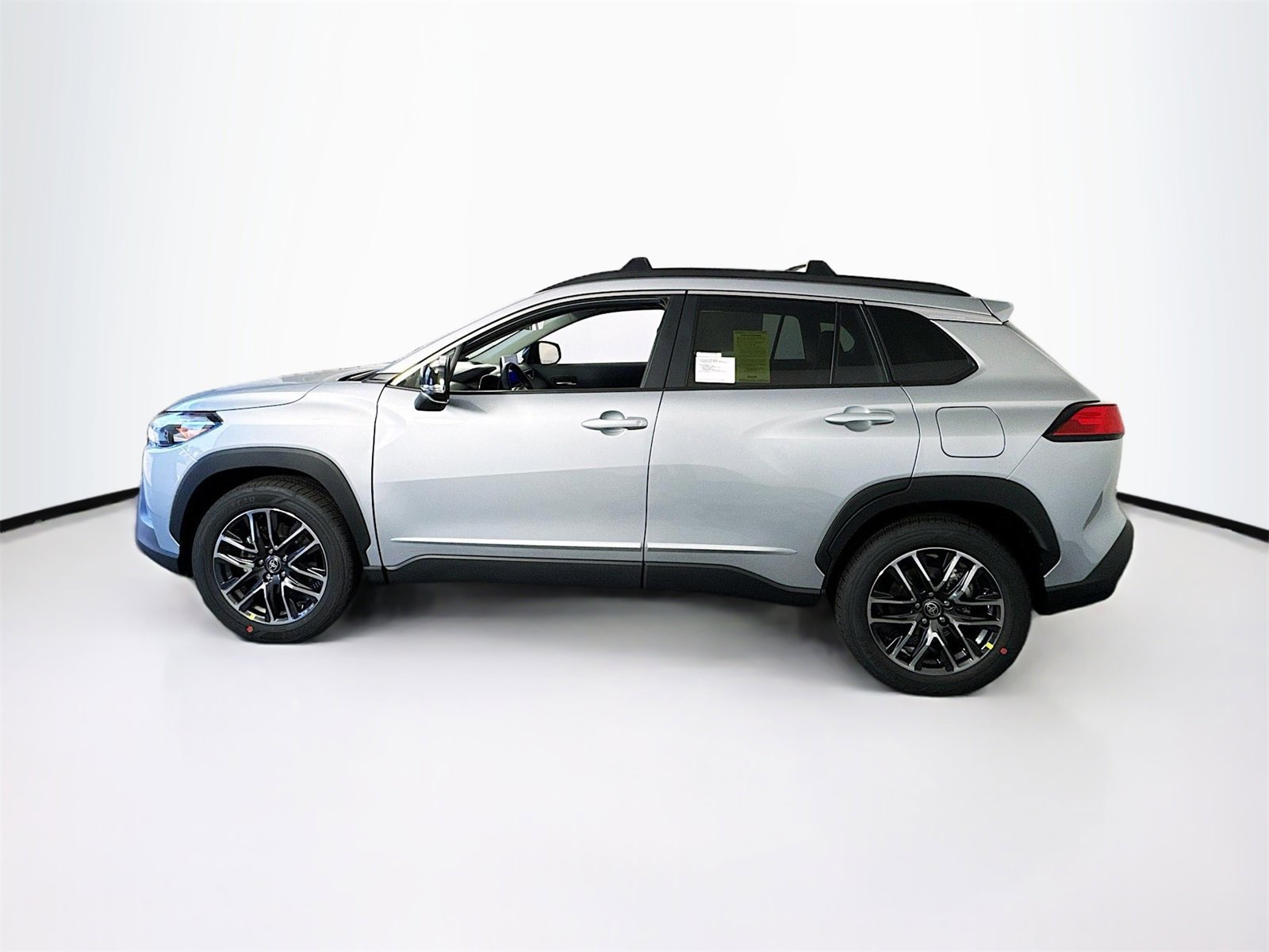 New 2026 Toyota Corolla Cross XLE image 3