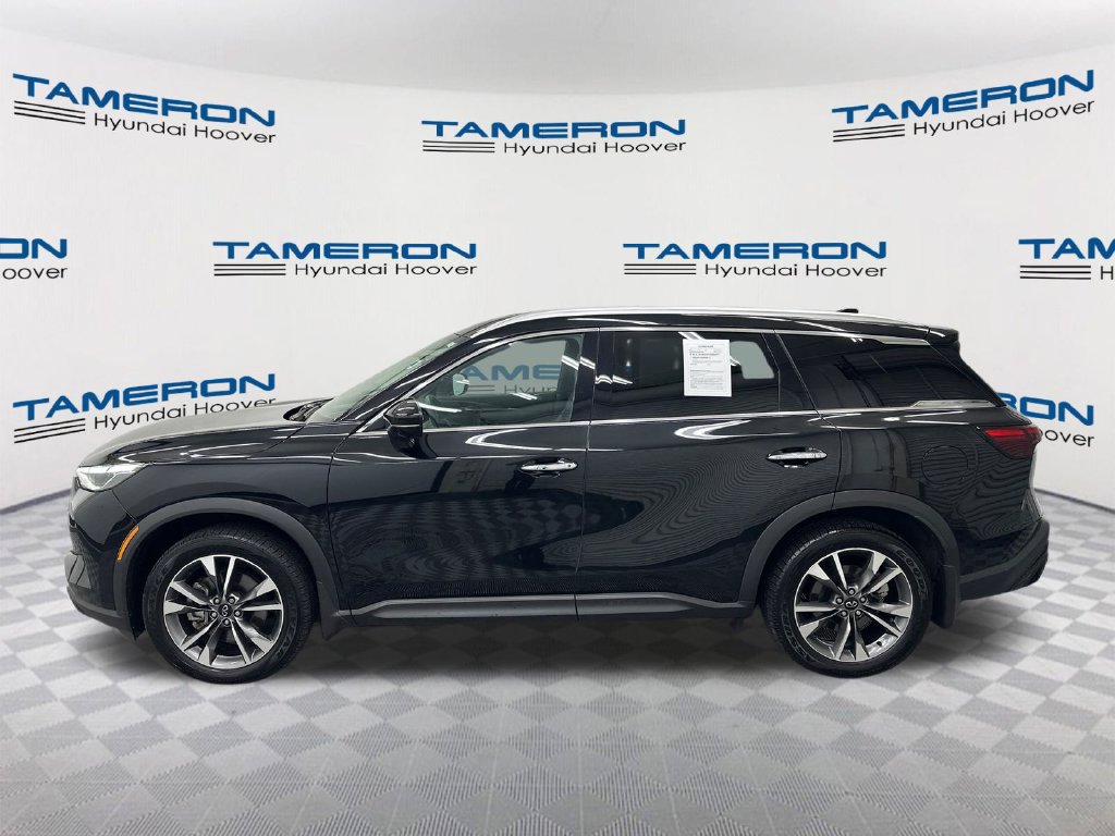 Used 2023 INFINITI QX60 Luxe w/ Vision Package AWD/4WD image 2