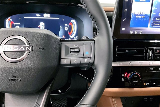New 2026 Nissan Pathfinder Platinum image 22
