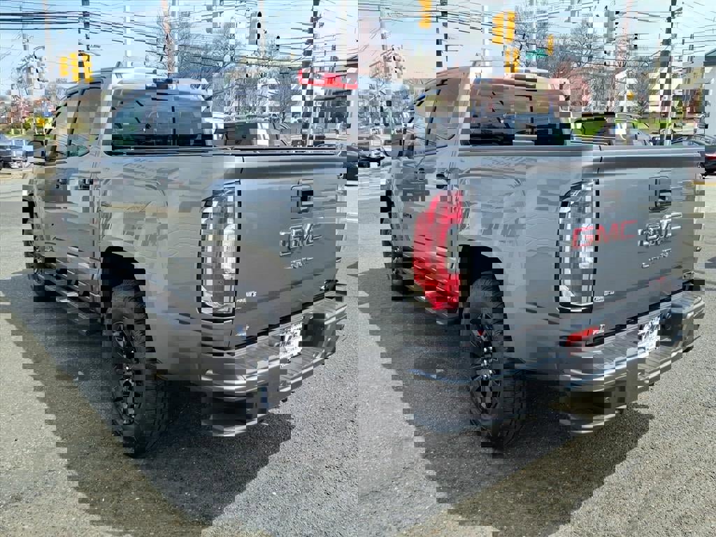 Used 2022 GMC Canyon AT4 image 4